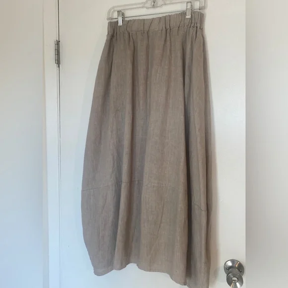 Italian Boutique Linen Skirt - Picture 5 of 8